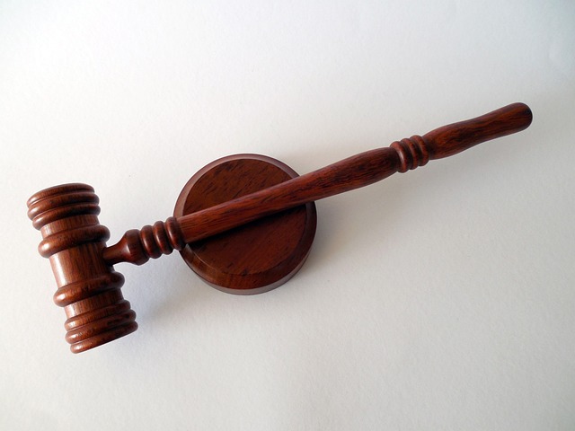 lawyer-640x480-1709063.jpeg