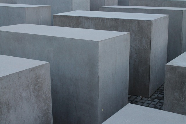 concrete-640x480-59365757.jpeg