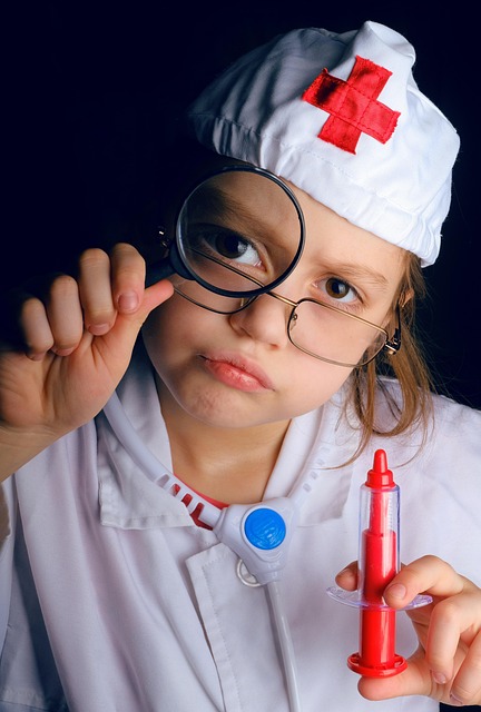 doctor-640x480-3845025.jpeg
