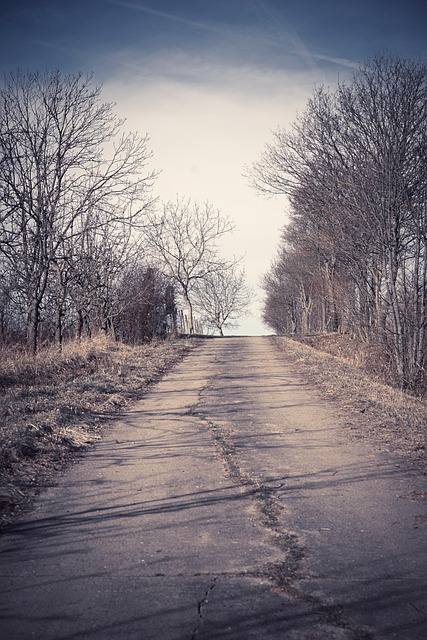 driveway-640x480-34680778.jpeg