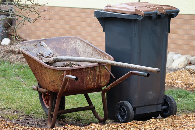 landscaping-640x480-62328797.jpeg