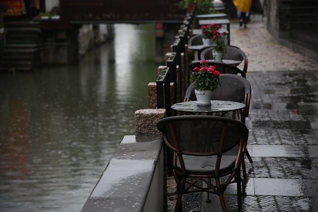 sidewalk