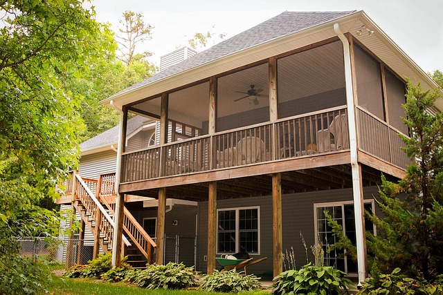 landscaping-640x480-98559612.jpeg