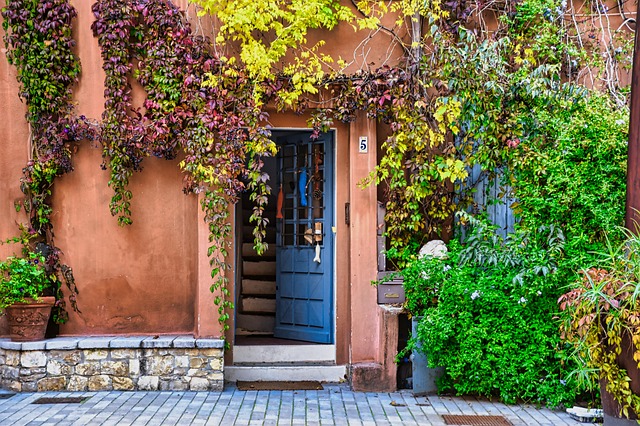 Transforming Portland Outdoors: Retaining Wall Solutions for Longevity and Beauty