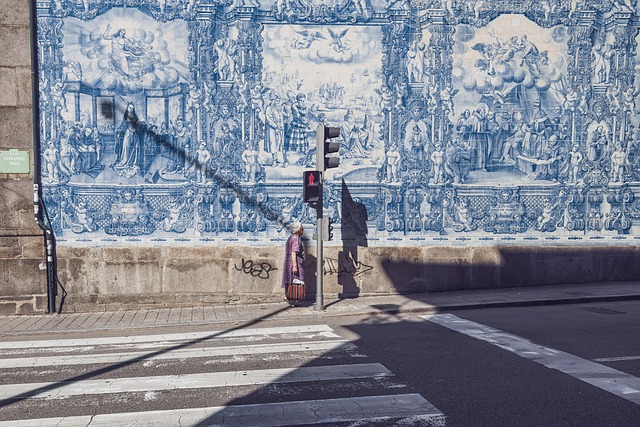 sidewalk-640x480-57248883.jpeg